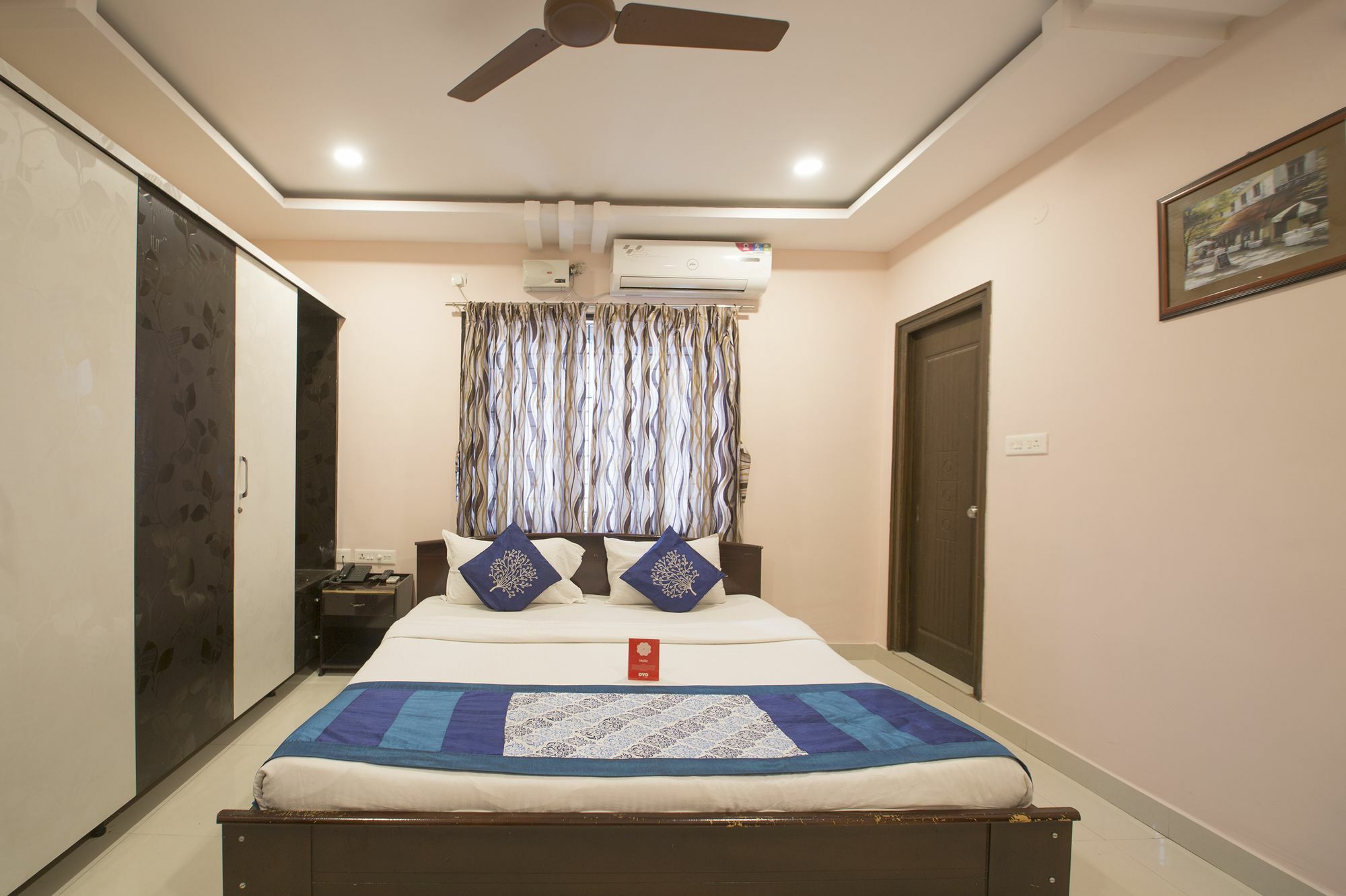 Oyo 10373 The Icon Homes 3* Hyderabad