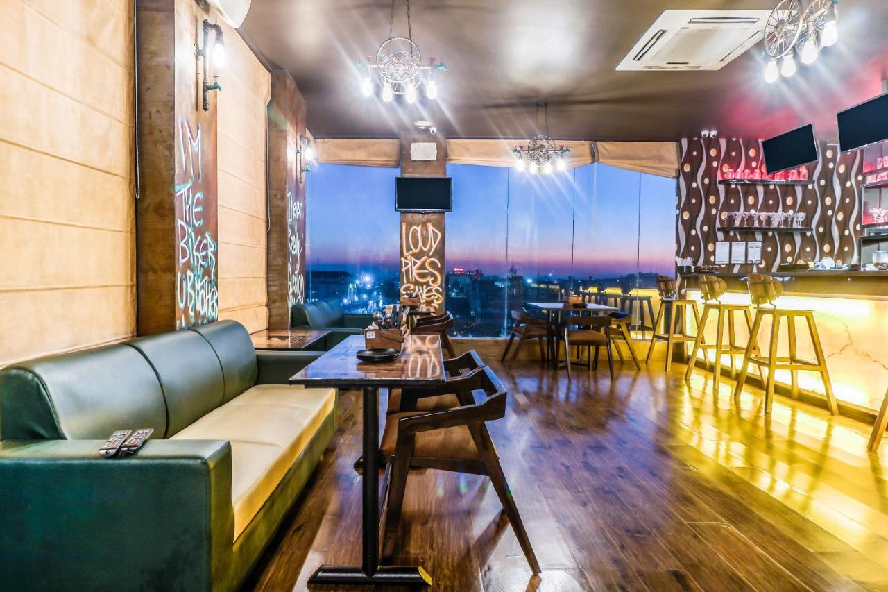 Hotel Oyo 65797 Adda 3*